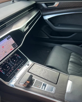 Audi A6 cena 232000 przebieg: 66000, rok produkcji 2018 z Poznań małe 301